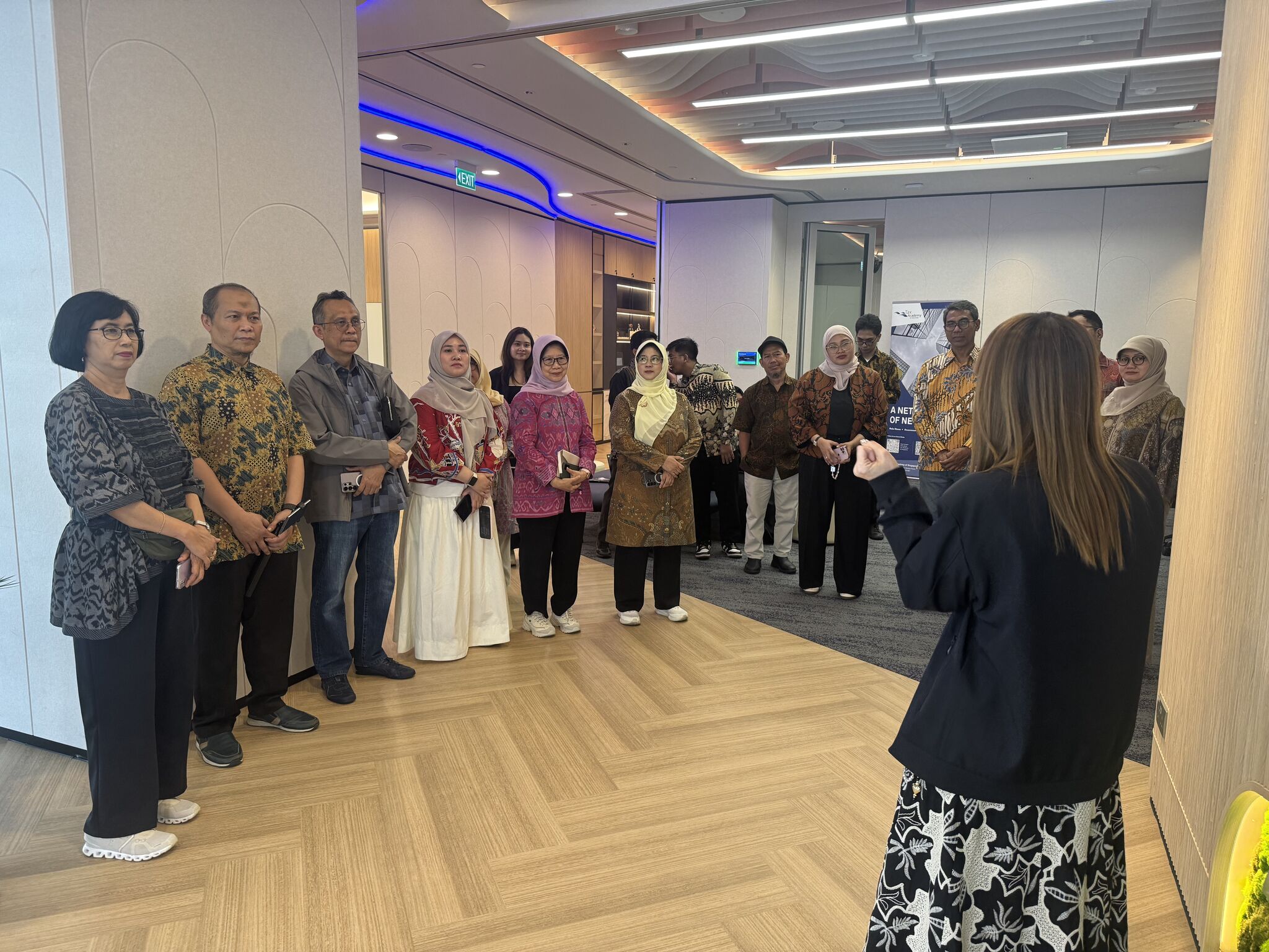 Delegasi menyimak pengantar dari perwakilan Tax Academy of Singapore Hub